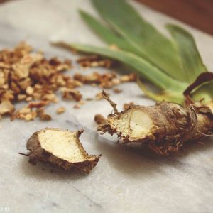 ORRIS ROOT OIL  (China)